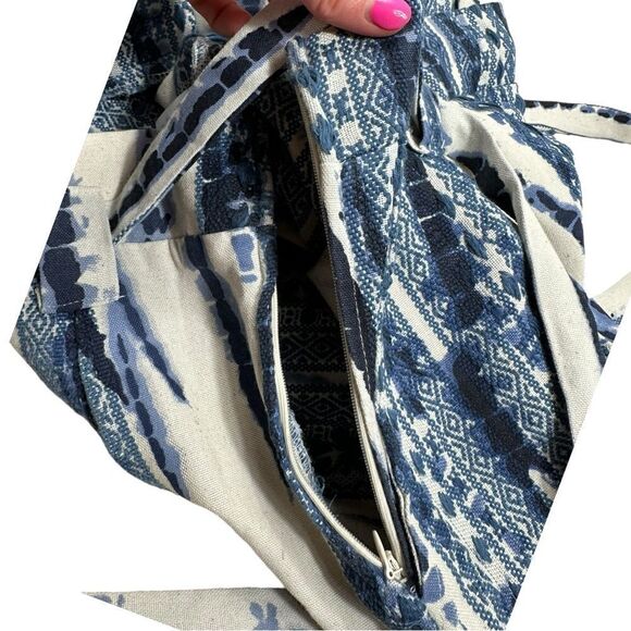 QED London High Waisted Navy Blue Embroidered Woven Shorts - Picture 4 of 9